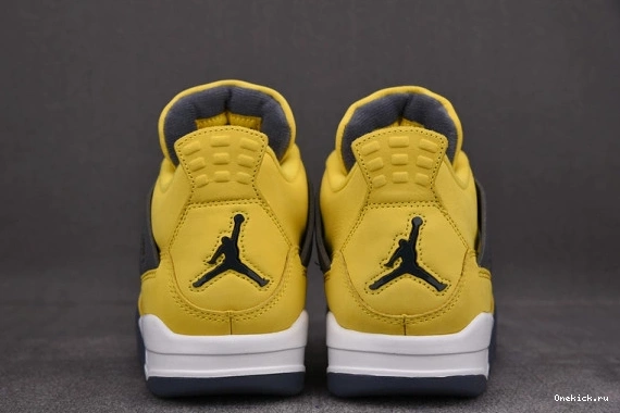 4 Retro CT8527-700 (2021) Air WellDesigned CT8527-700 Jordan Lightning 440 0520